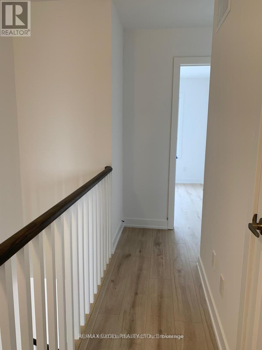 12 Baker Hill Boulevard, Whitchurch-Stouffville, Ontario  L4A 4W8 - Photo 8 - N12515464