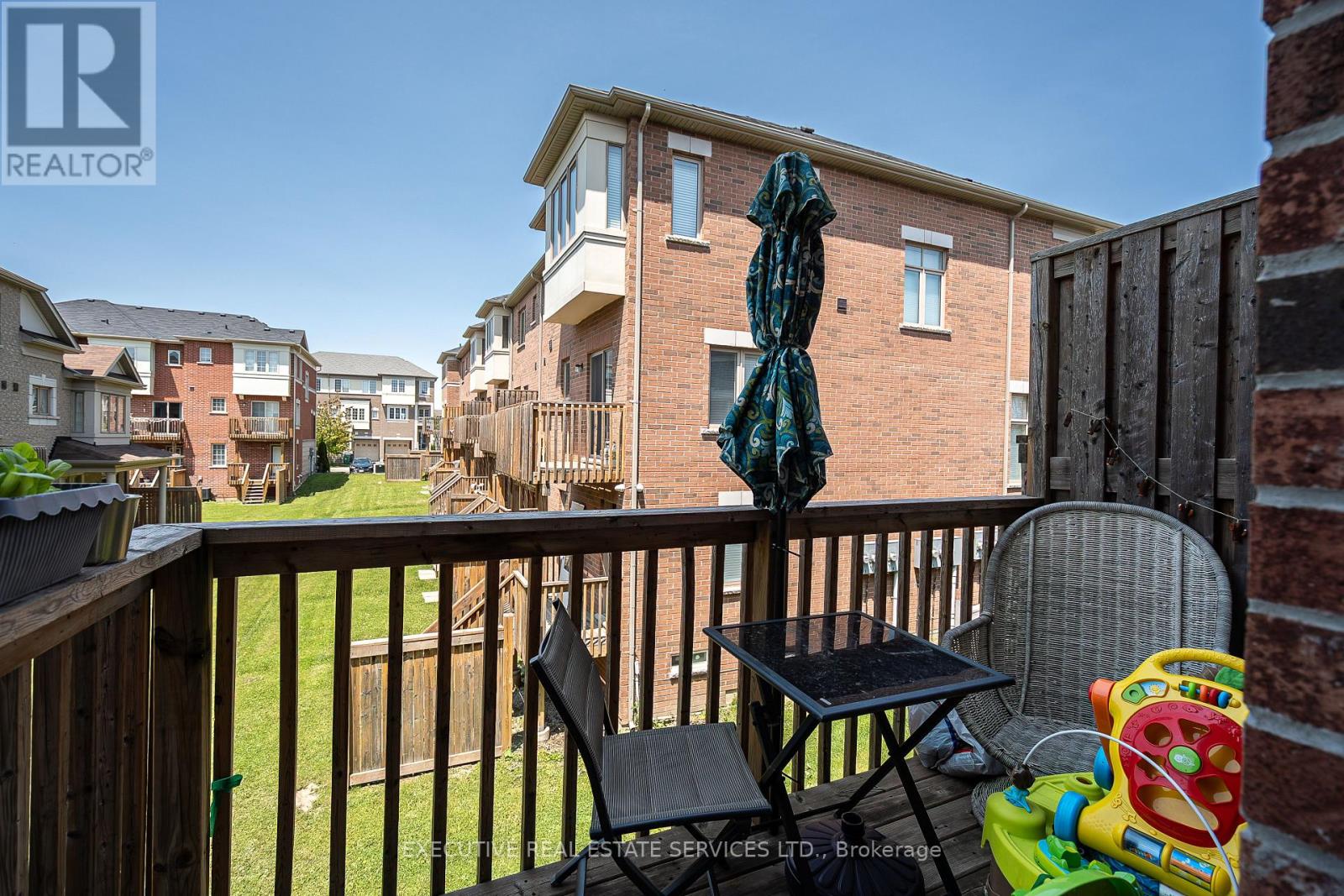 6 Abercove Close, Brampton, Ontario  L6Y 6E6 - Photo 17 - W12515434