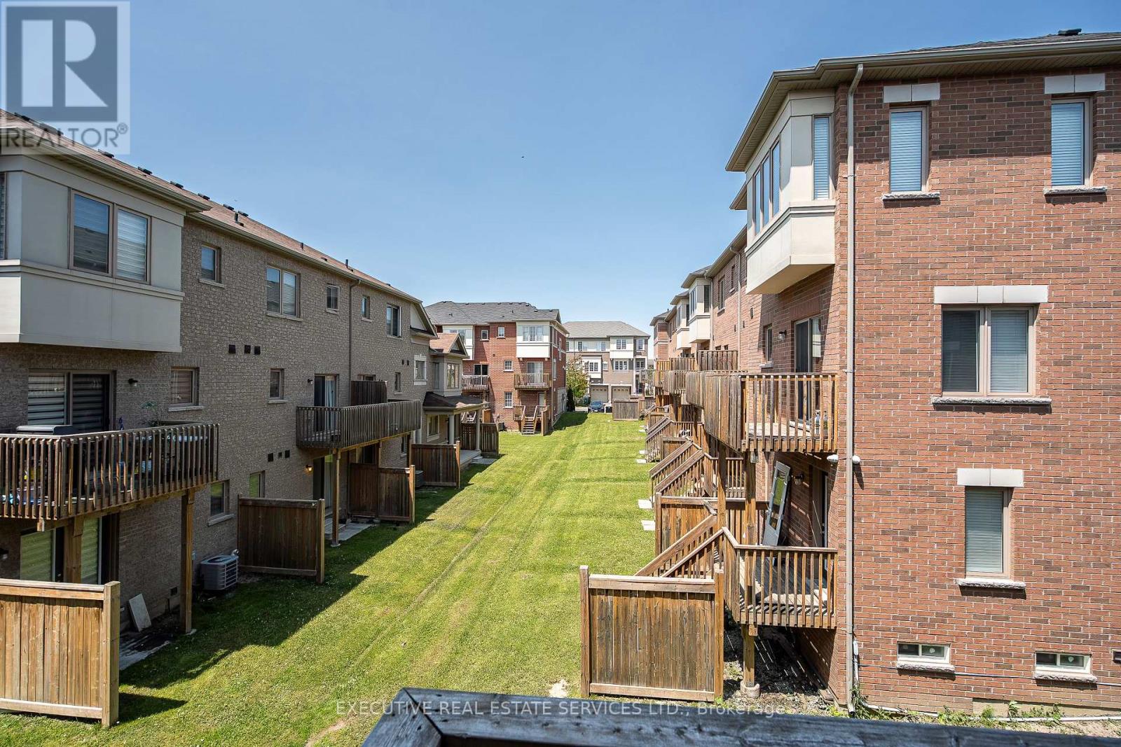 6 Abercove Close, Brampton, Ontario  L6Y 6E6 - Photo 18 - W12515434