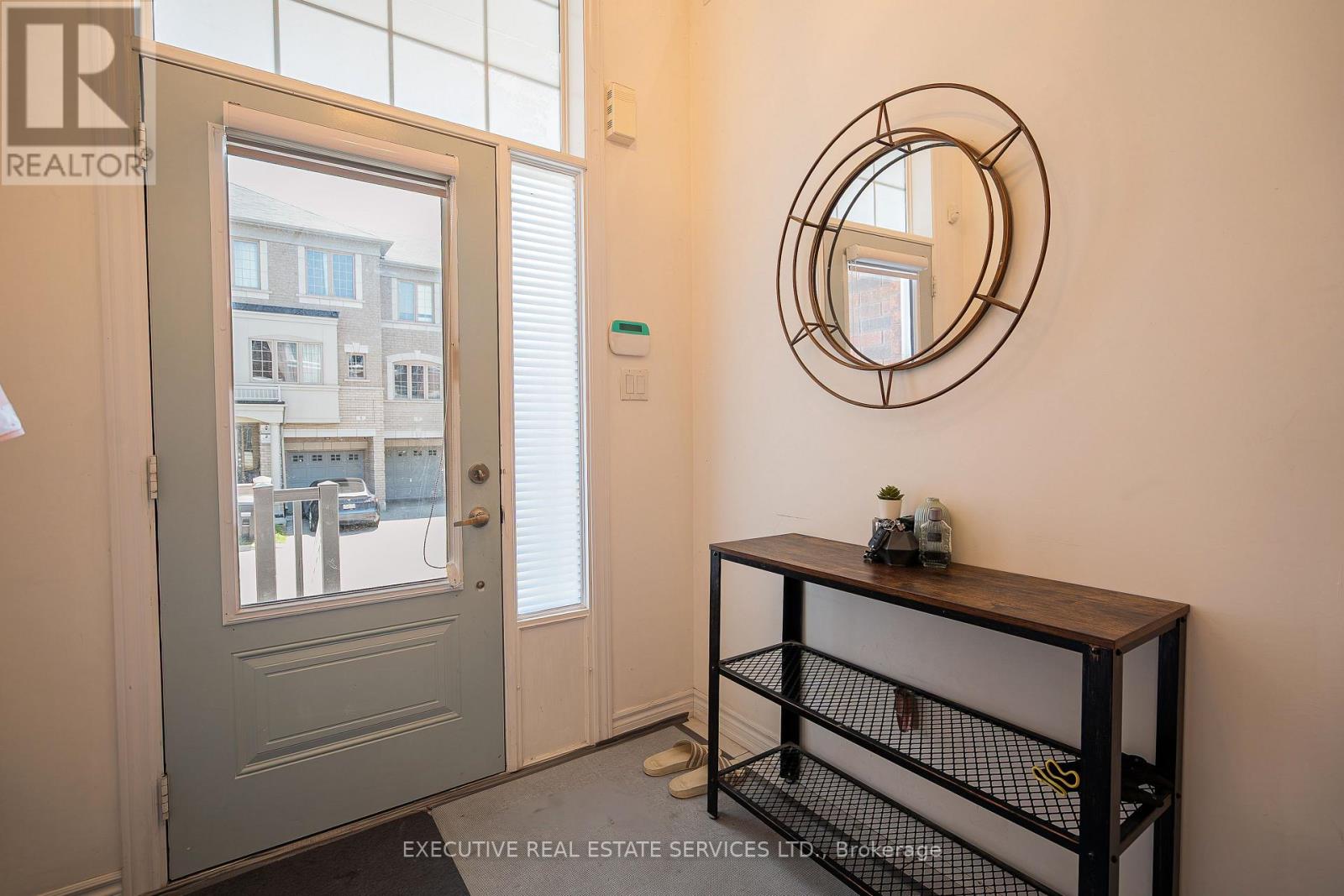 6 Abercove Close, Brampton, Ontario  L6Y 6E6 - Photo 7 - W12515434