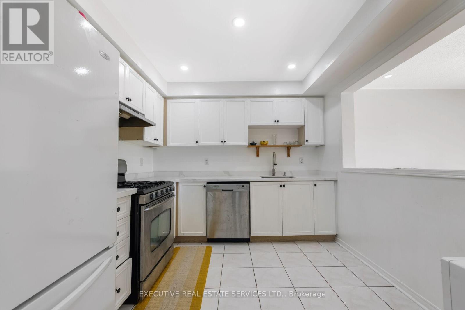 39 Caruso Drive, Brampton, Ontario  L6Y 5B2 - Photo 16 - W12515436