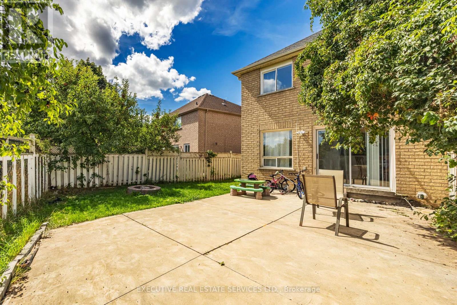 39 Caruso Drive, Brampton, Ontario  L6Y 5B2 - Photo 39 - W12515436