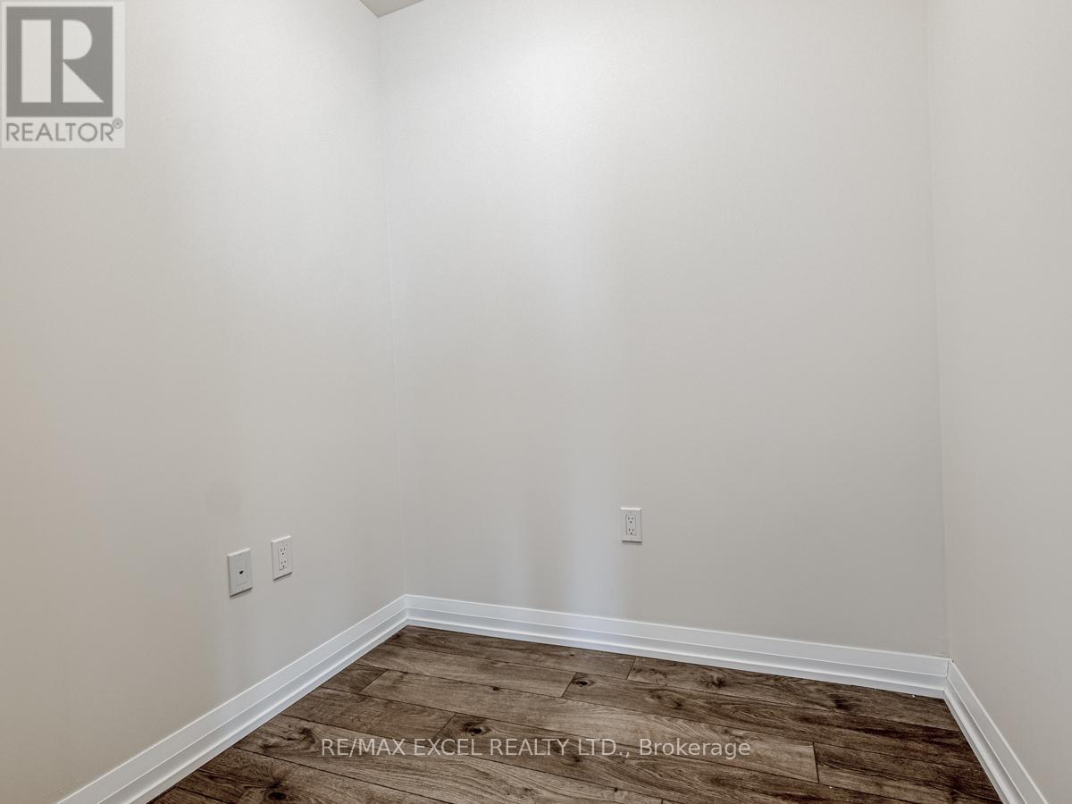 919 - 35 Watergarden Drive, Mississauga, Ontario  L5R 0G8 - Photo 13 - W12515448