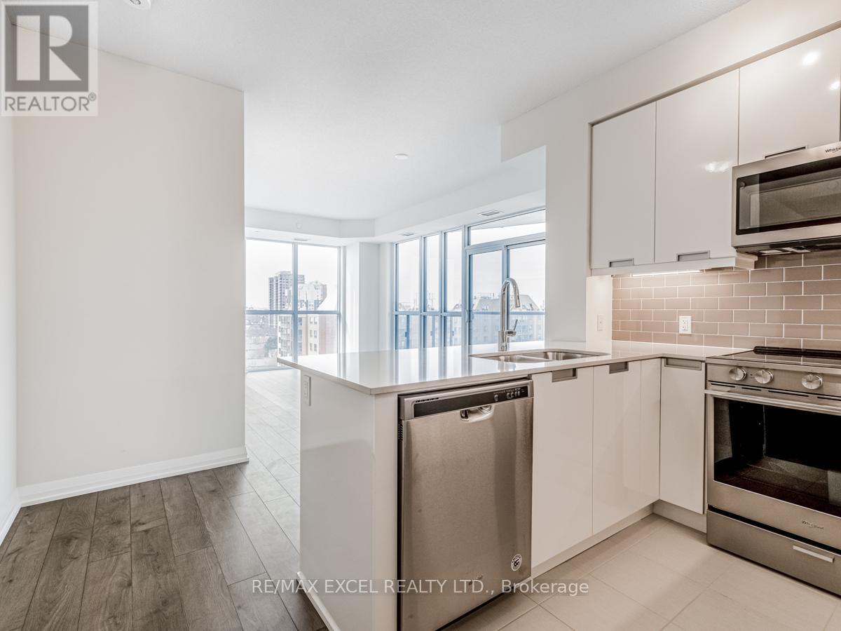 919 - 35 Watergarden Drive, Mississauga, Ontario  L5R 0G8 - Photo 6 - W12515448