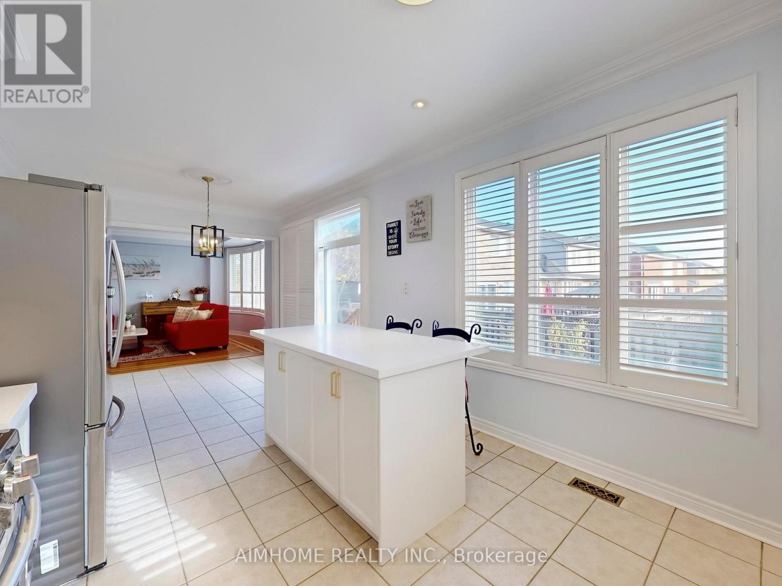 2051 Ashmore Drive, Oakville, Ontario  L6M 4T1 - Photo 16 - W12515470