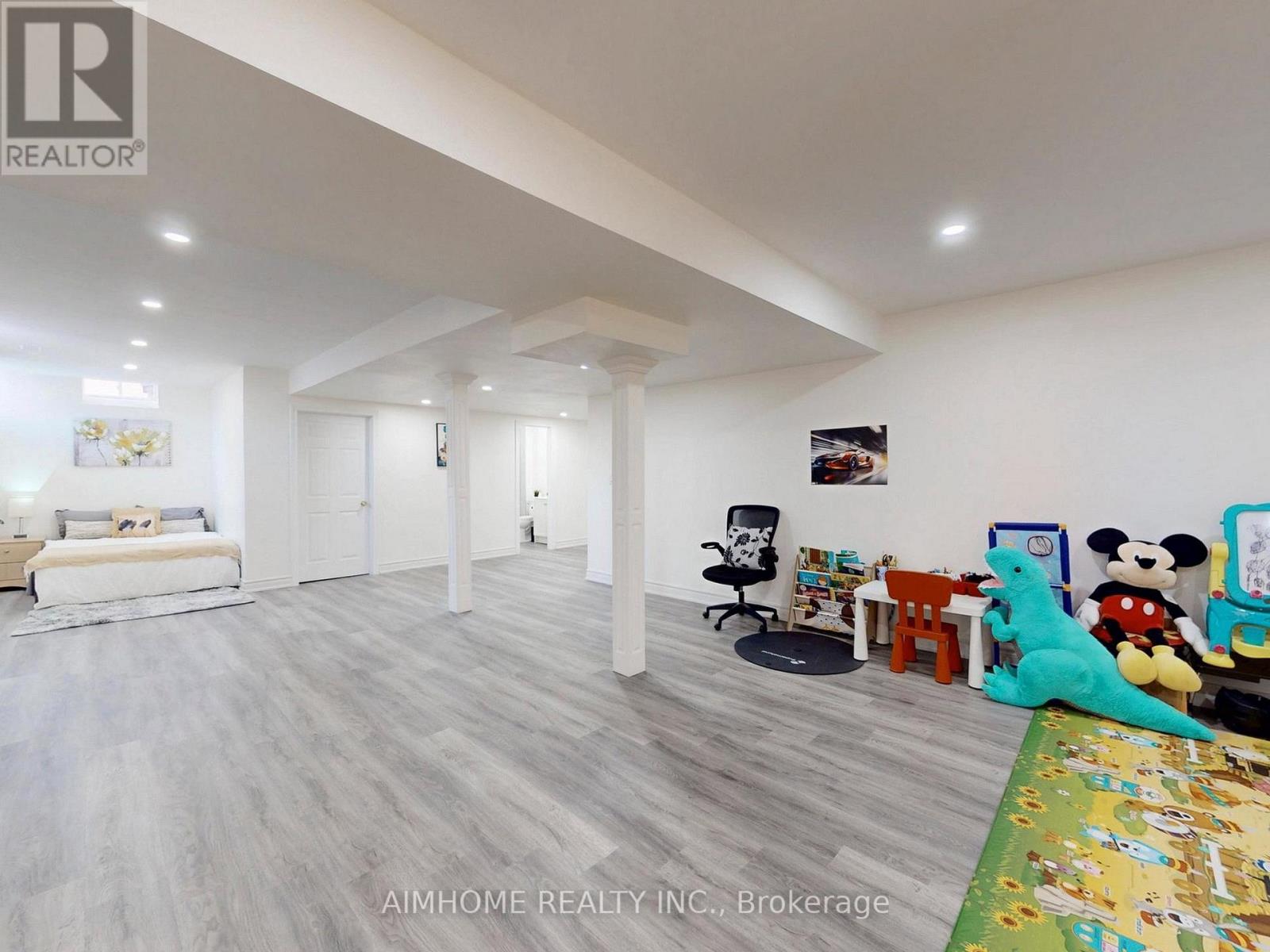 2051 Ashmore Drive, Oakville, Ontario  L6M 4T1 - Photo 37 - W12515470