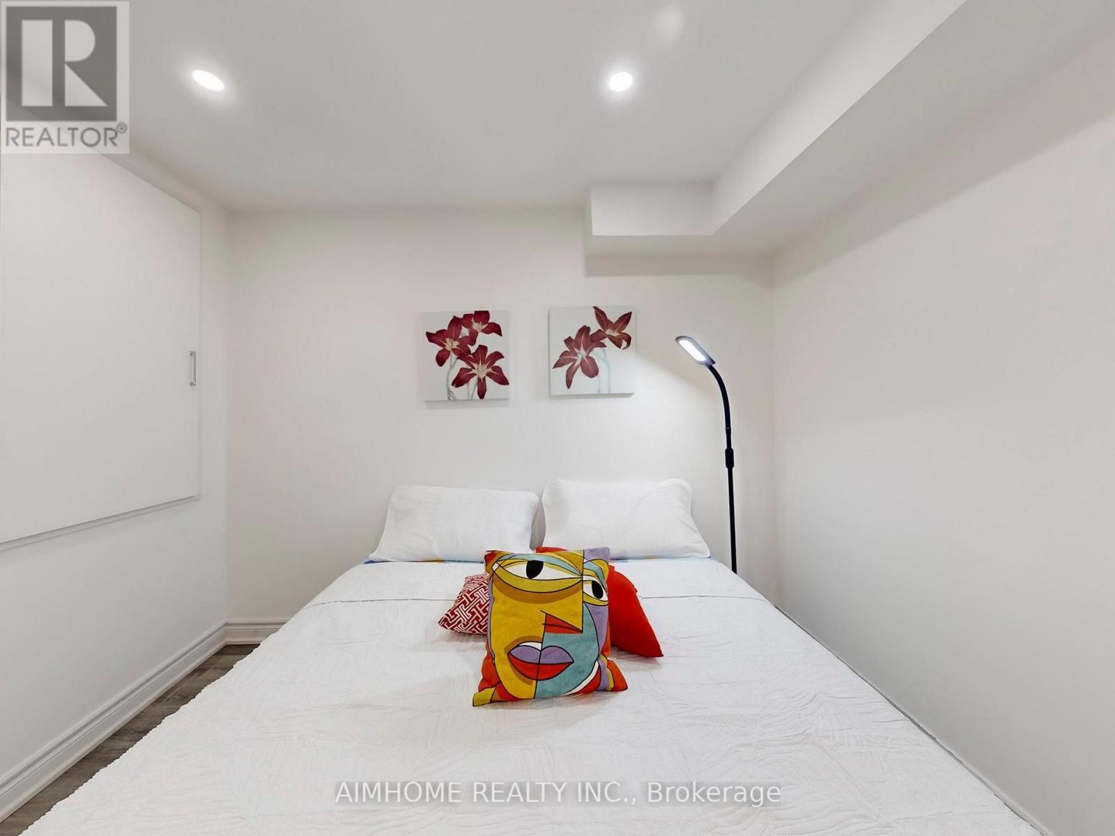 2051 Ashmore Drive, Oakville, Ontario  L6M 4T1 - Photo 40 - W12515470