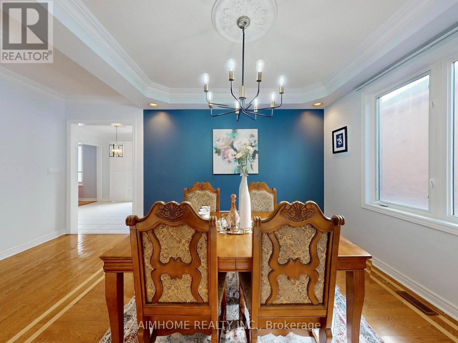 2051 Ashmore Drive, Oakville, Ontario  L6M 4T1 - Photo 7 - W12515470