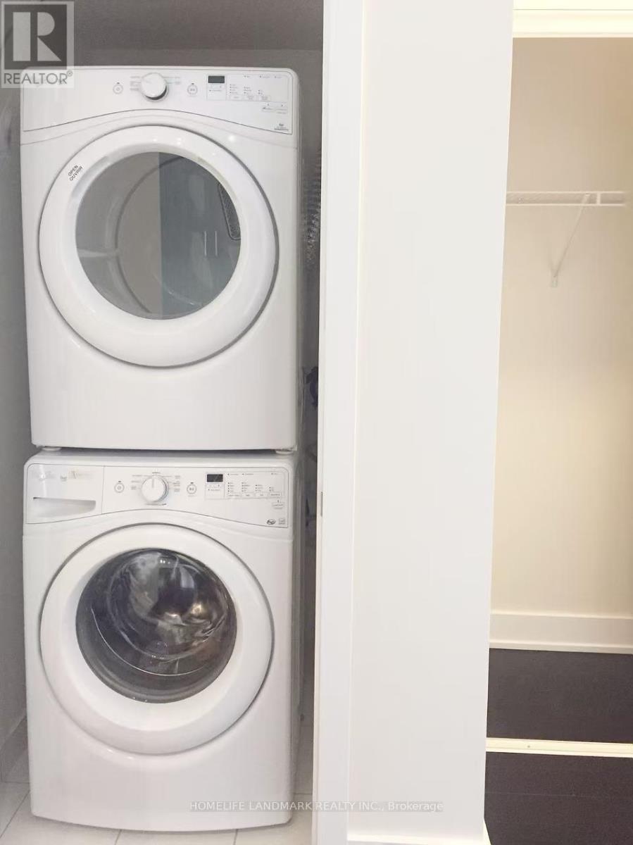 Lph 08 - 4011 Brickstone Mews, Mississauga, Ontario  L5B 0J7 - Photo 5 - W12515472