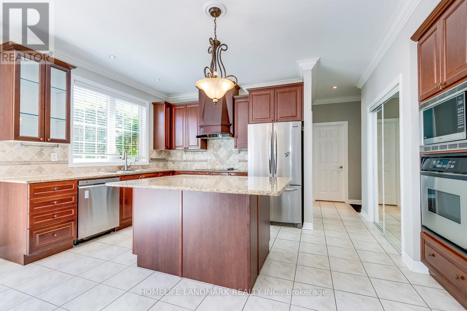 2196 Highcliffe Way, Oakville, Ontario  L6M 5B6 - Photo 12 - W12515474