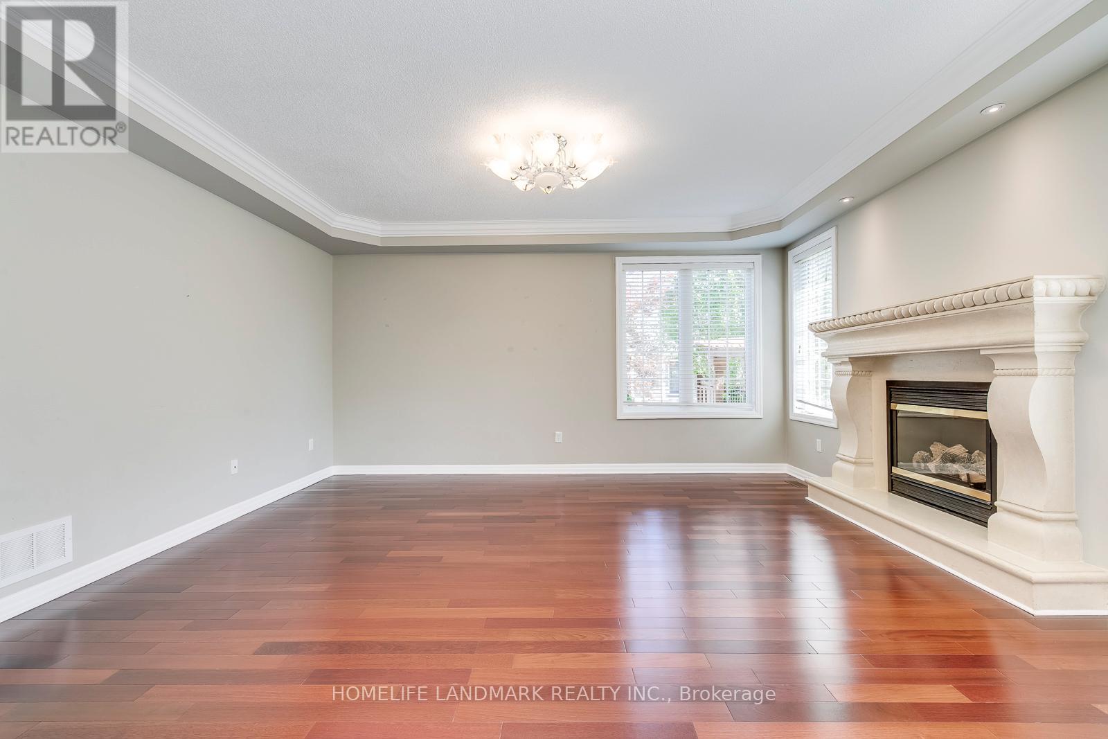 2196 Highcliffe Way, Oakville, Ontario  L6M 5B6 - Photo 8 - W12515474