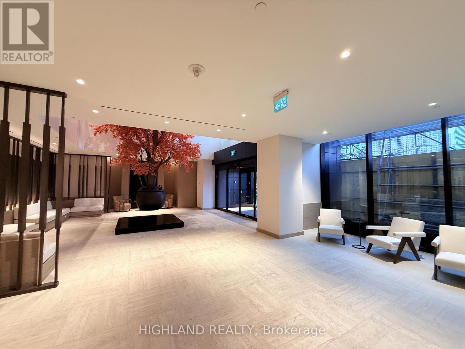 3911 - 4015 The Exchange, Mississauga, Ontario  L5B 0N9 - Photo 2 - W12515478