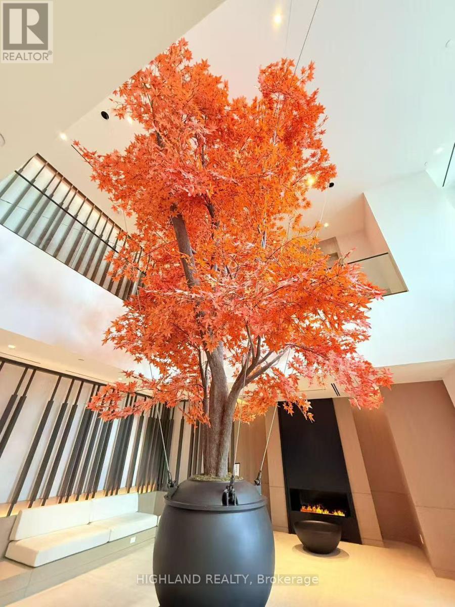 3911 - 4015 The Exchange, Mississauga, Ontario  L5B 0N9 - Photo 4 - W12515478