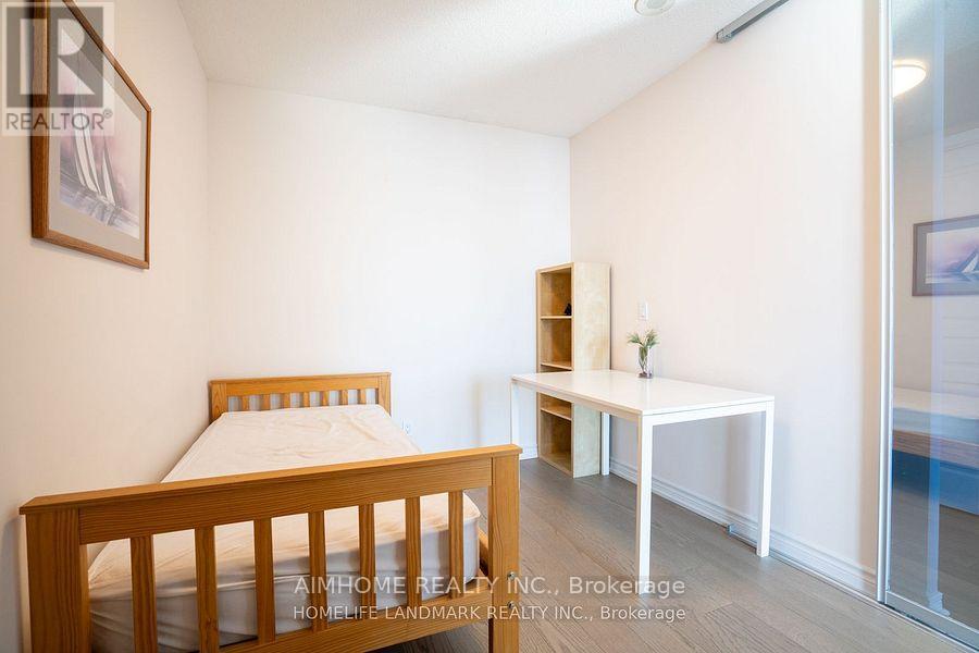 2240 Lake Shore Boulevard, Toronto, Ontario  M8V 0B1 - Photo 8 - W12515488