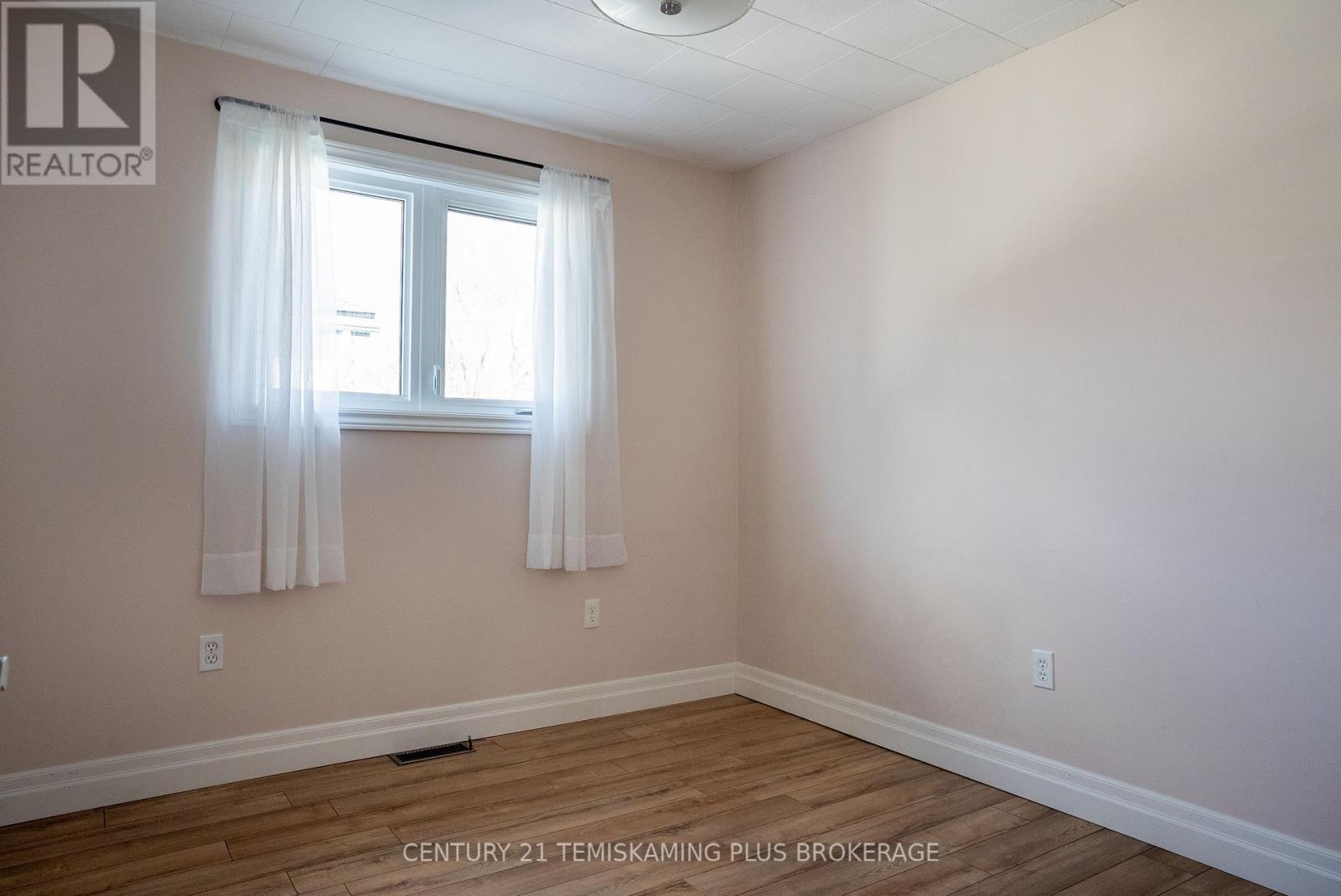 187 Robert Street, Temiskaming Shores, Ontario P0J 1P0 - Photo 11 - T12515534