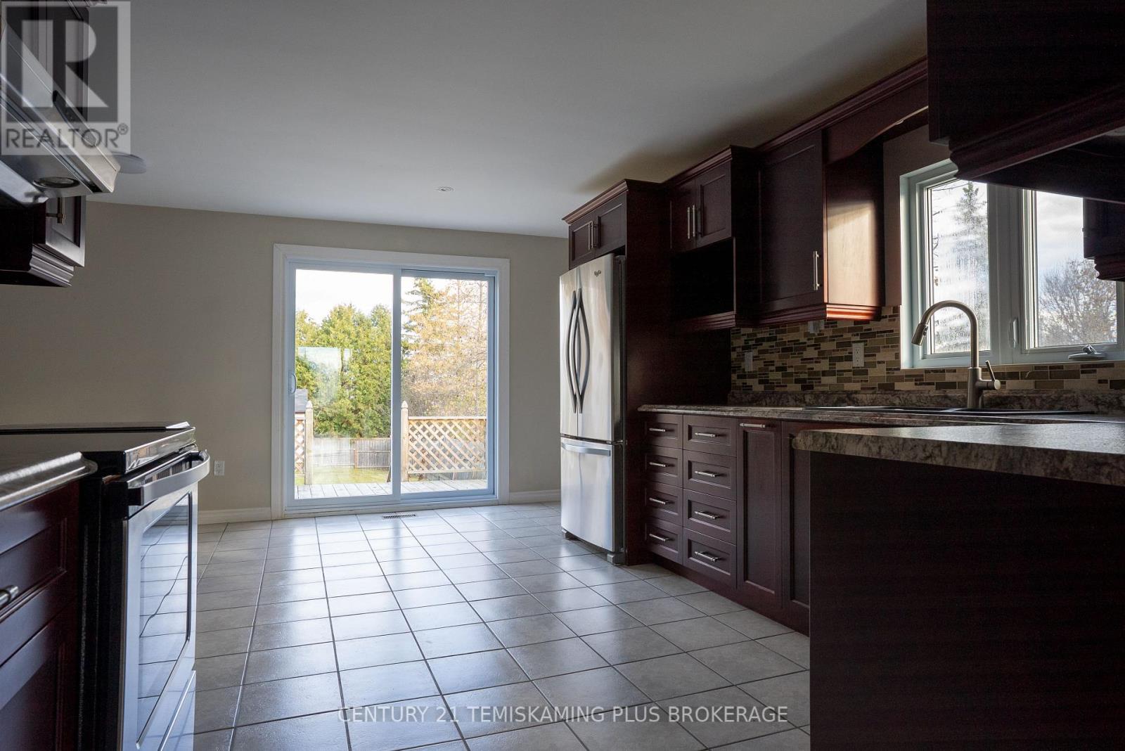 187 Robert Street, Temiskaming Shores, Ontario P0J 1P0 - Photo 6 - T12515534