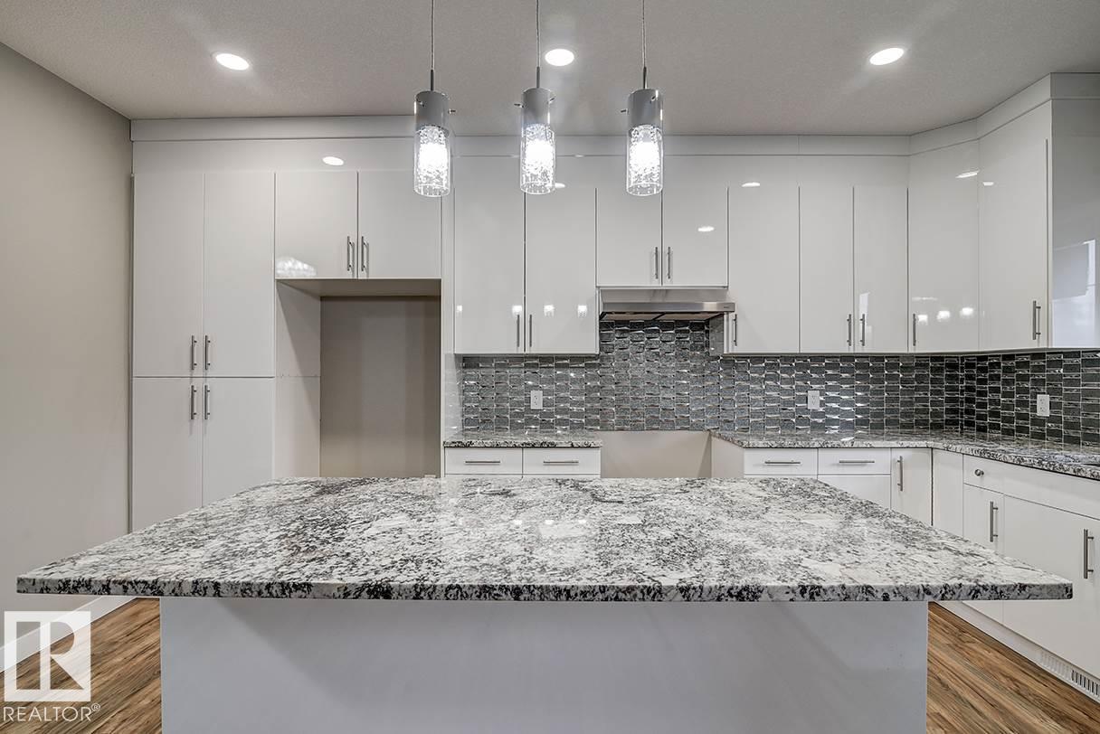 10359 149 St Nw, Edmonton, Alberta  T5P 1L4 - Photo 11 - E4464874