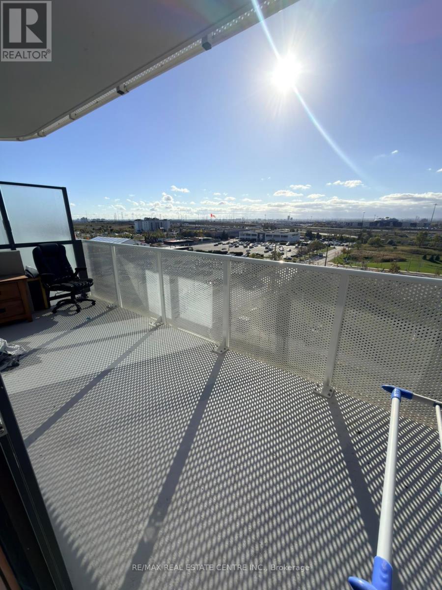 707 - 195 COMMERCE STREET, Vaughan, Ontario