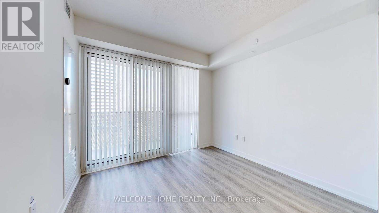 609 - 195 Commerce Street, Vaughan, Ontario  L4K 0P9 - Photo 5 - N12515542