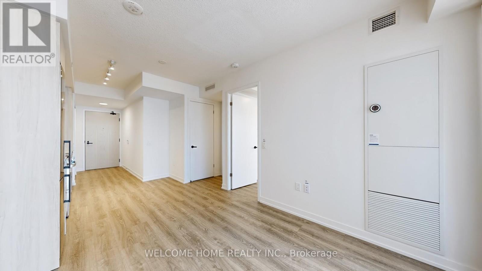 609 - 195 Commerce Street, Vaughan, Ontario  L4K 0P9 - Photo 7 - N12515542