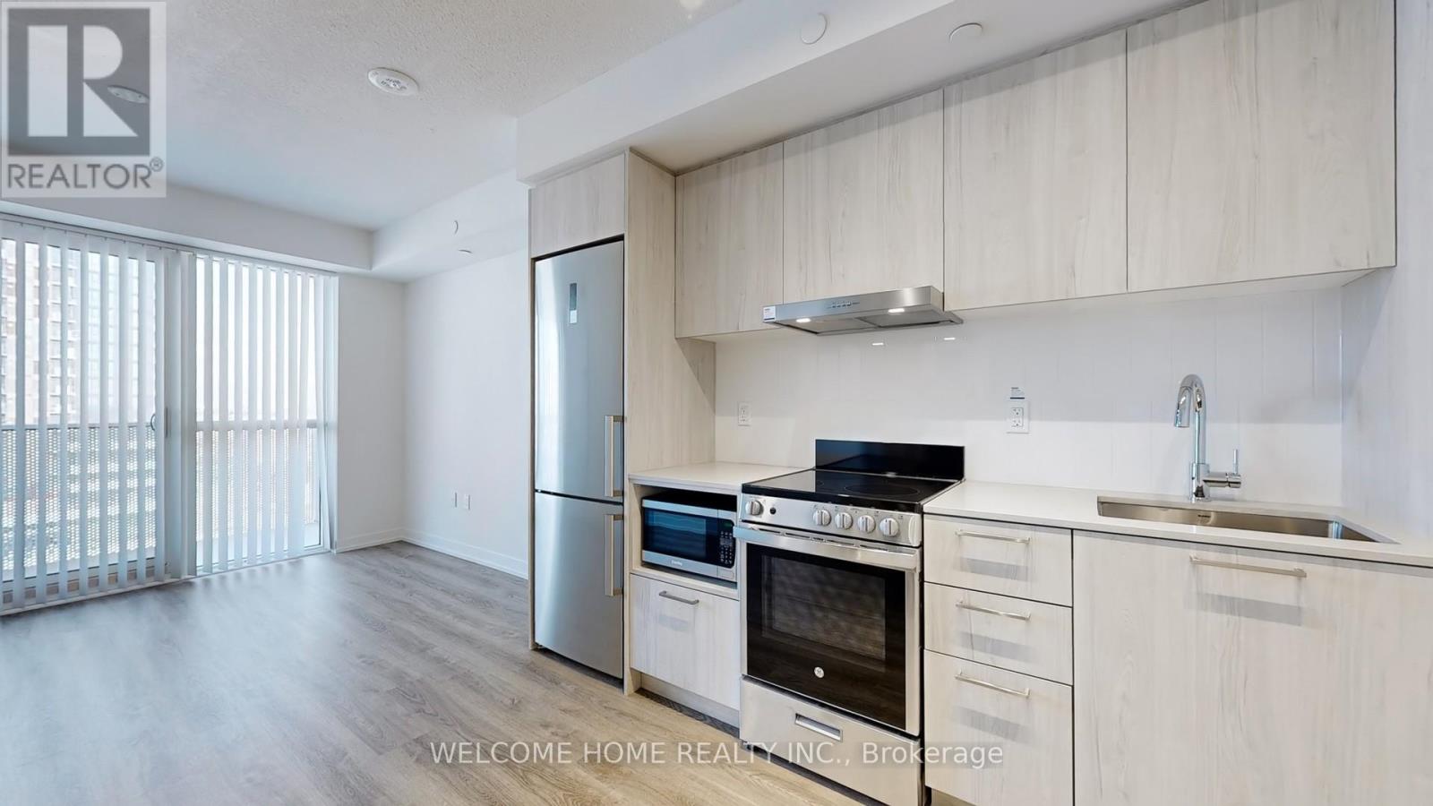 609 - 195 Commerce Street, Vaughan, Ontario  L4K 0P9 - Photo 9 - N12515542