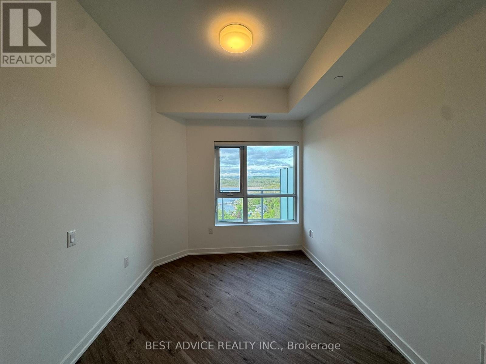 1107 - 56 Lakeside Terrace, Barrie, Ontario  L4M 0L4 - Photo 10 - S12515520