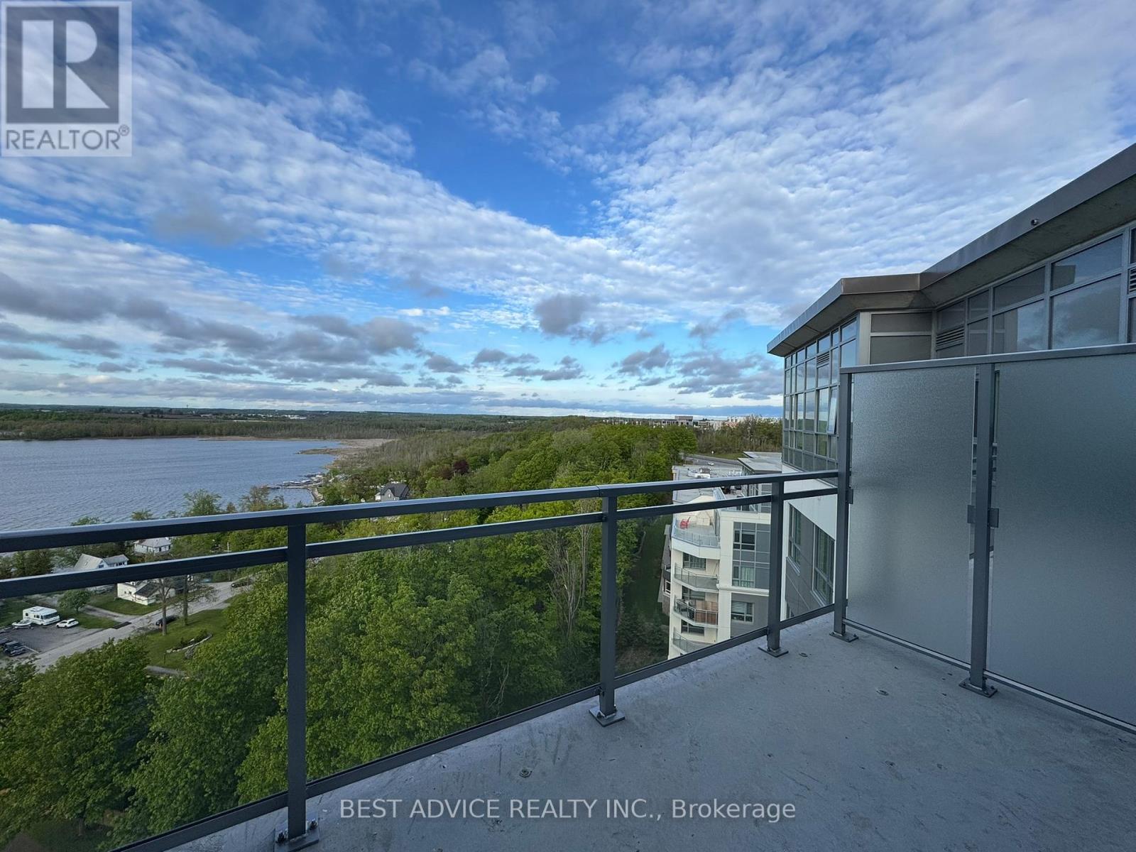 1107 - 56 Lakeside Terrace, Barrie, Ontario  L4M 0L4 - Photo 2 - S12515520