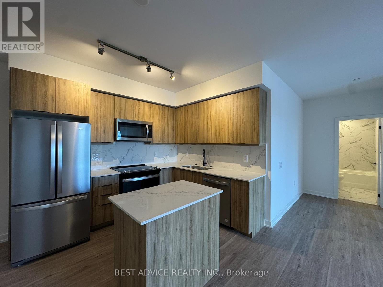 1107 - 56 Lakeside Terrace, Barrie, Ontario  L4M 0L4 - Photo 4 - S12515520