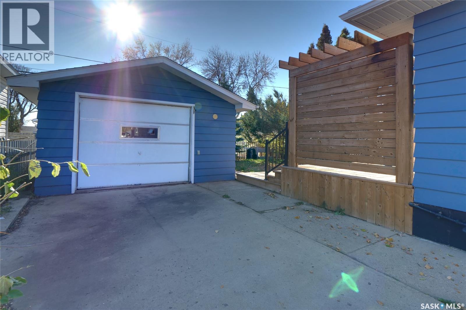 925 Hall Street W, Moose Jaw, Saskatchewan  S6H 2S3 - Photo 28 - SK022499