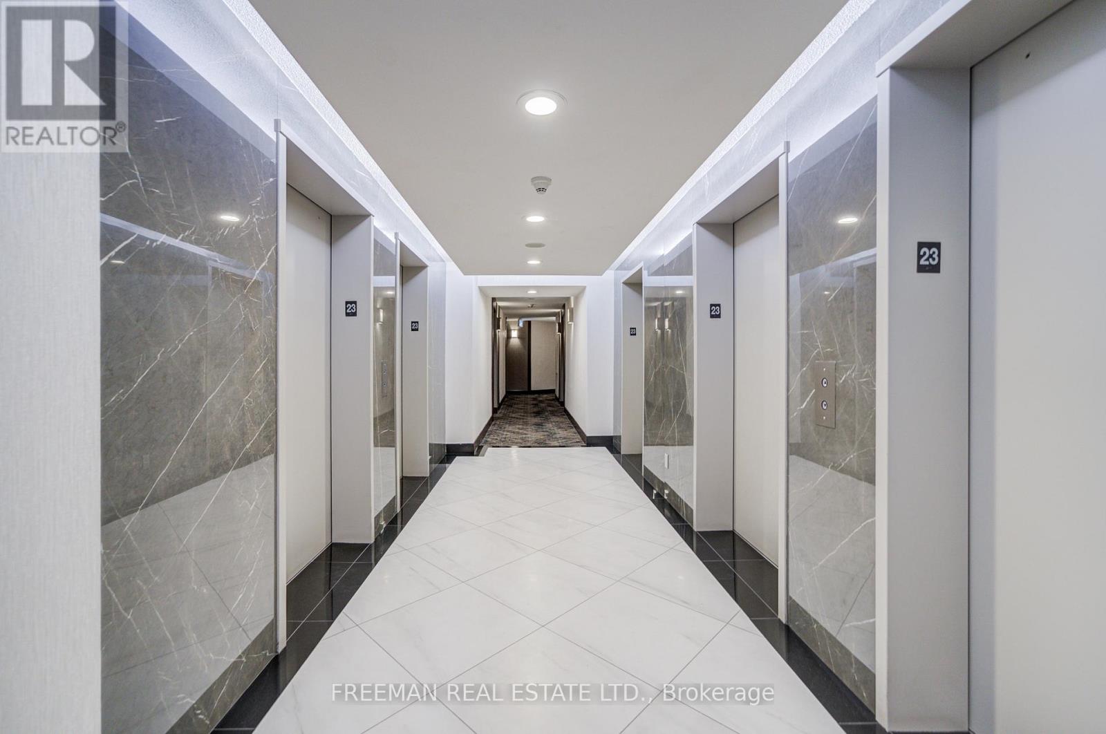 2331 - 3888 Duke Of York Boulevard, Mississauga, Ontario  L5B 4P5 - Photo 7 - W12515508