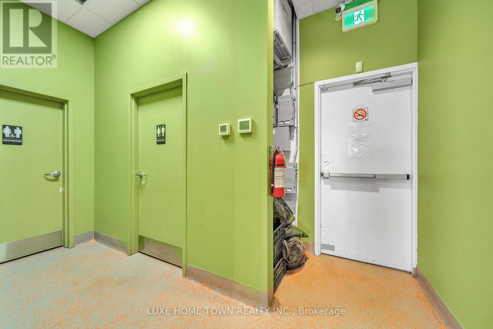 #5 - 589 Fairway Road S, Kitchener, Ontario  N2C 1X4 - Photo 35 - X12515536