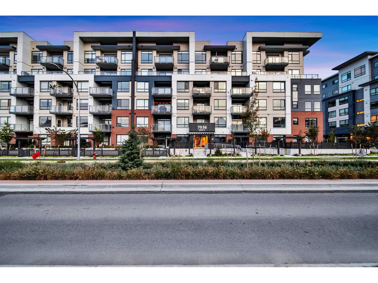 109 7936 206 Street, Langley, British Columbia  V2Y 1X6 - Photo 2 - R3064439