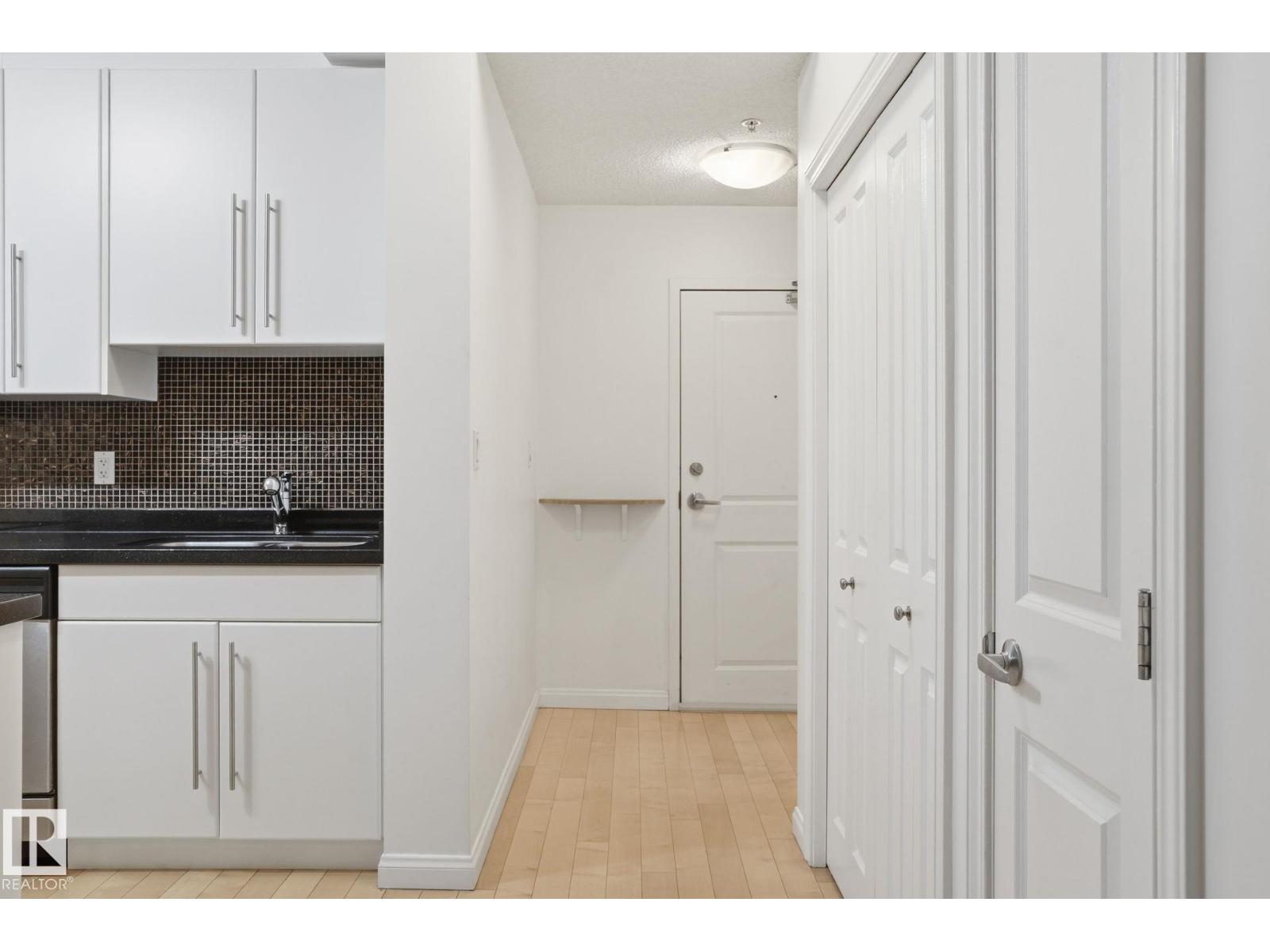 #1101 9819 104 St Nw, Edmonton, Alberta T5K 0Y8 - Photo 3 - E4464747