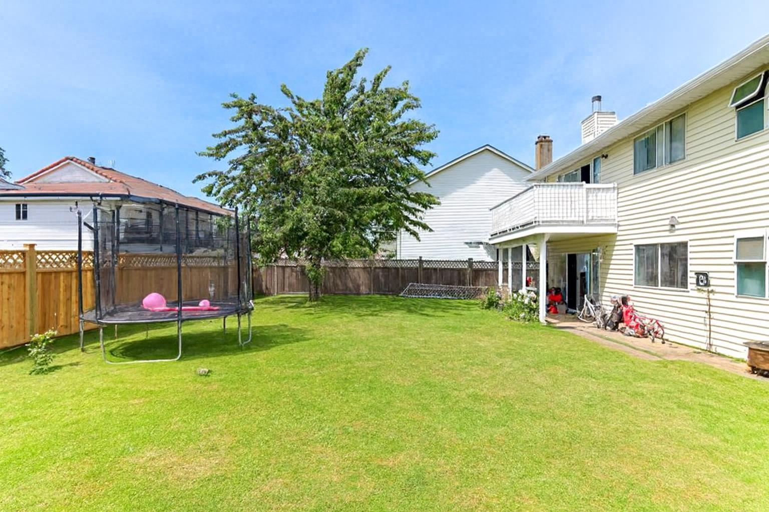 7565 123a Street, Surrey, British Columbia  V3W 9P6 - Photo 3 - R3065173