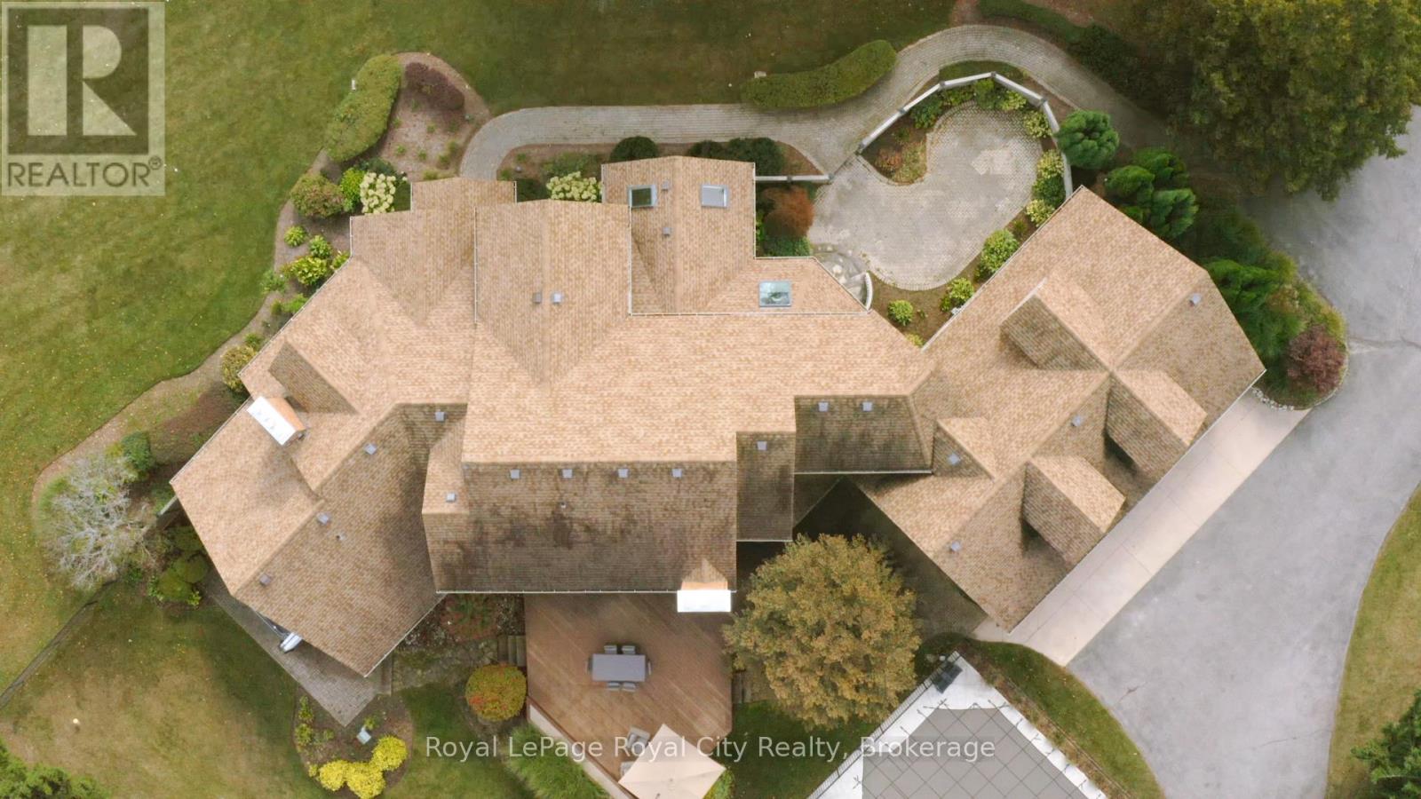 20 Fox Run Drive, Puslinch, Ontario  N0B 2J0 - Photo 35 - X12464474