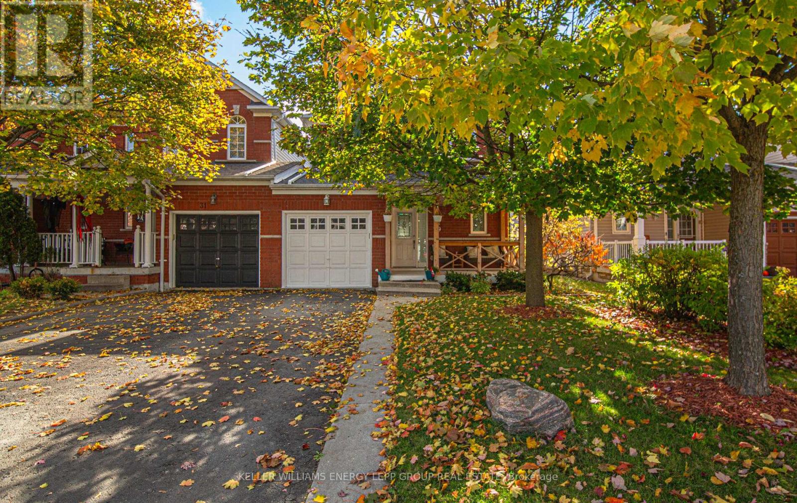 29 PRIMEAU AVENUE, Whitby, Ontario