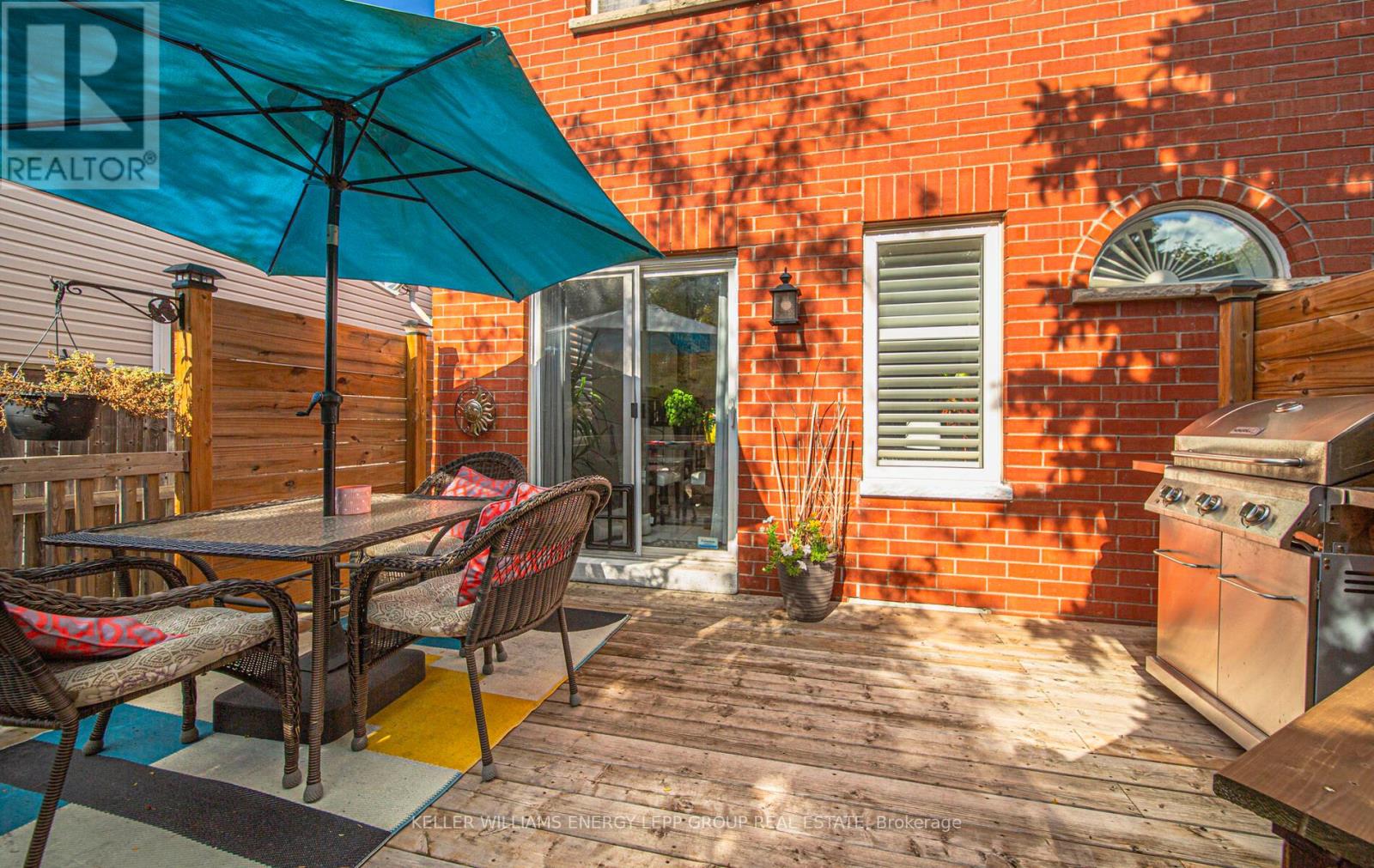 29 Primeau Avenue, Whitby, Ontario  L1M 2B7 - Photo 12 - E12515614