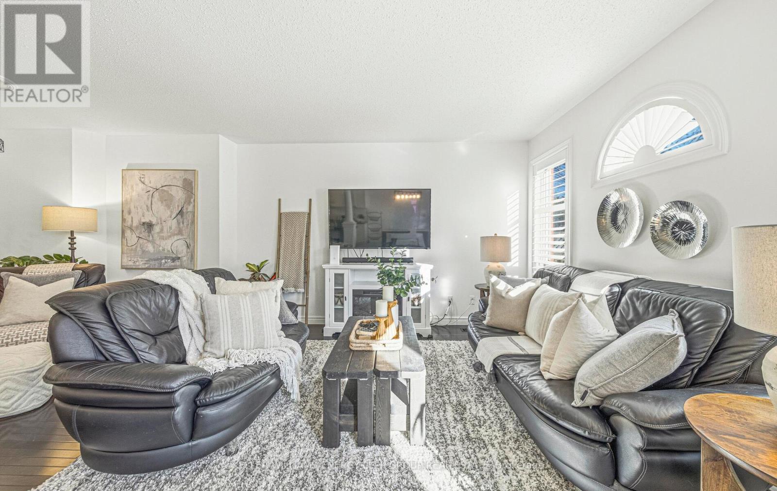 29 Primeau Avenue, Whitby, Ontario  L1M 2B7 - Photo 16 - E12515614