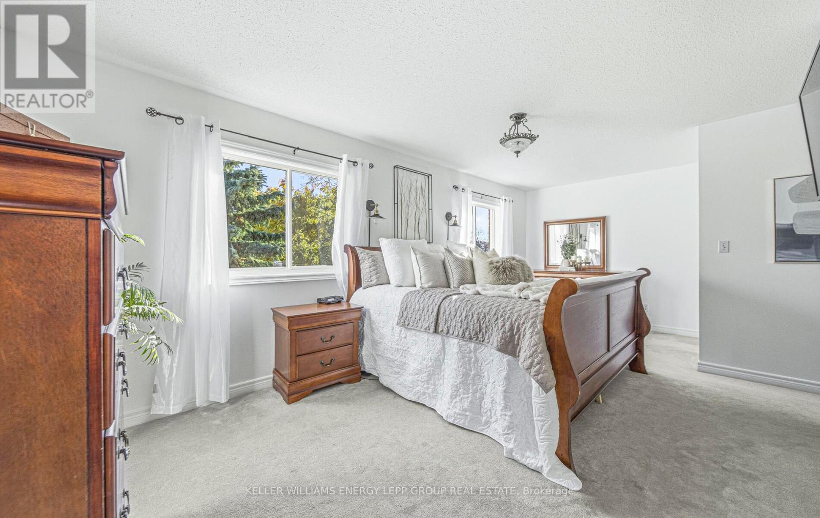 29 Primeau Avenue, Whitby, Ontario  L1M 2B7 - Photo 28 - E12515614