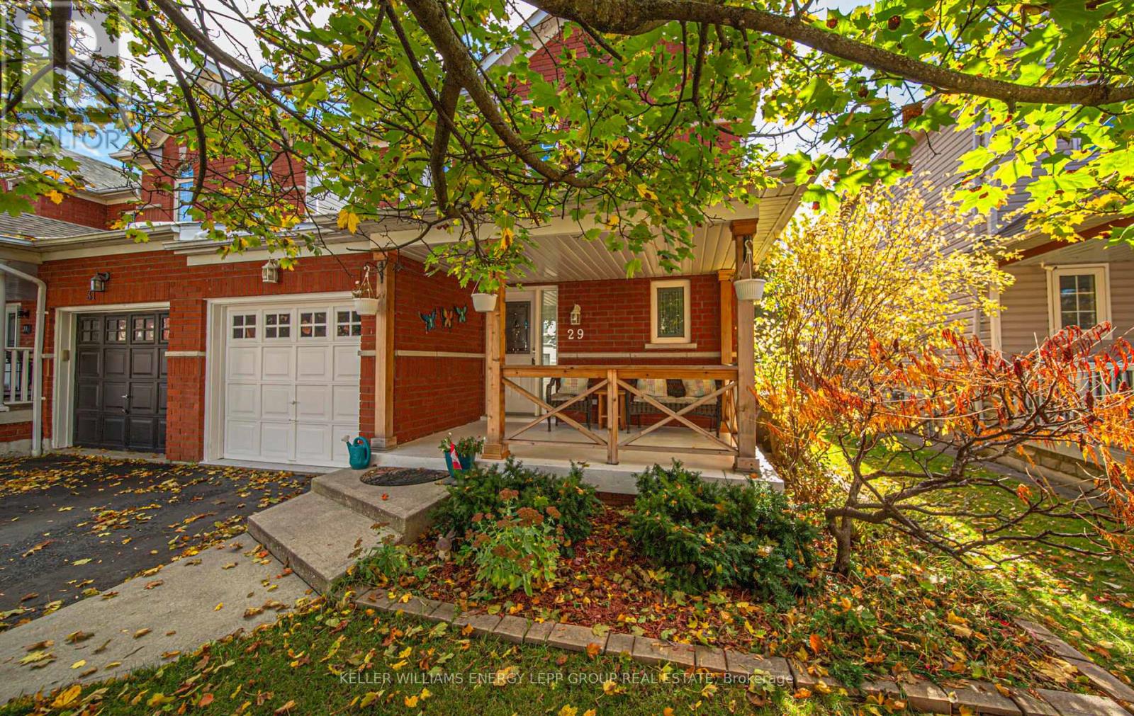 29 Primeau Avenue, Whitby, Ontario  L1M 2B7 - Photo 3 - E12515614