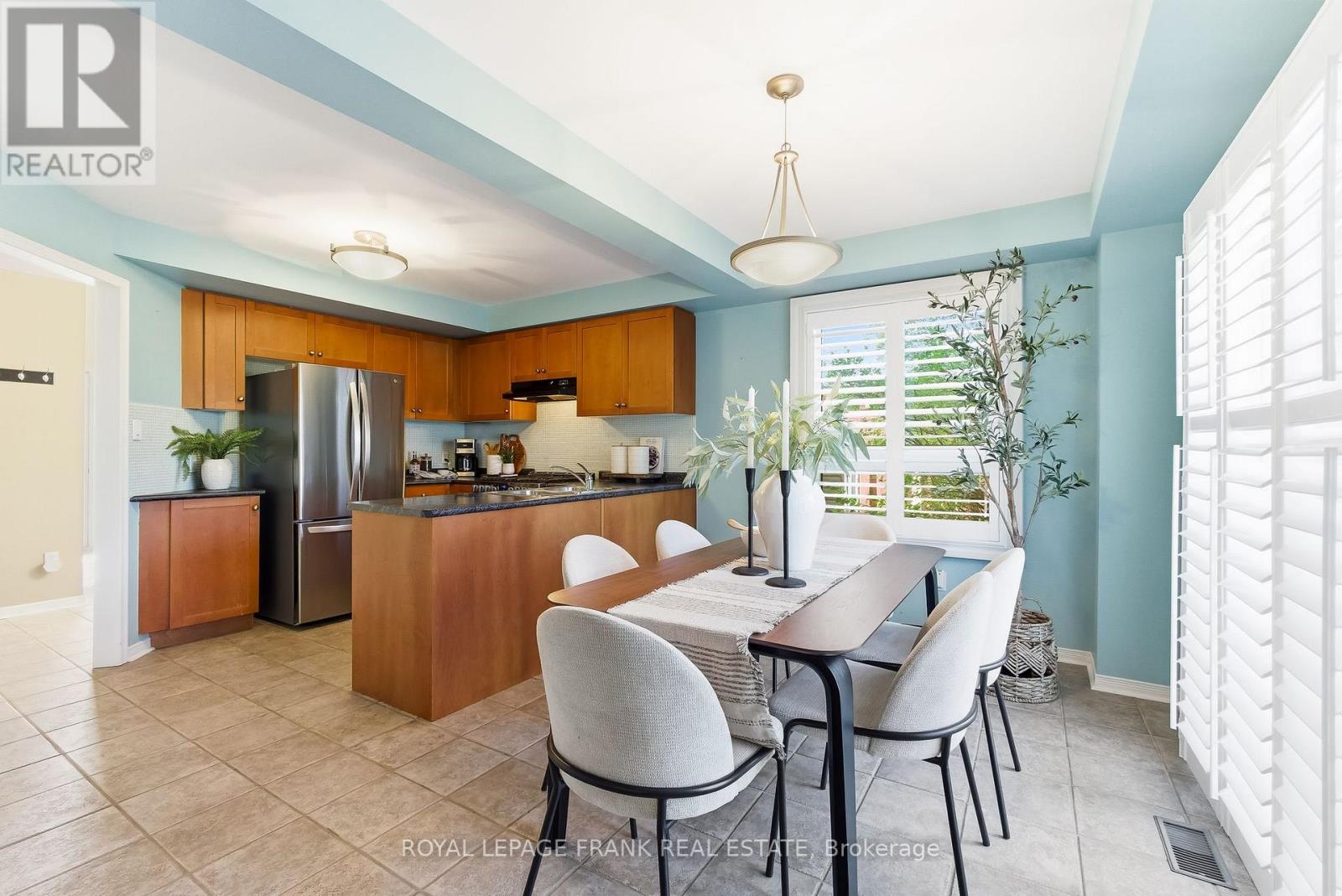 540 Woodmount Crescent, Oshawa, Ontario  L1K 2T1 - Photo 11 - E12515618