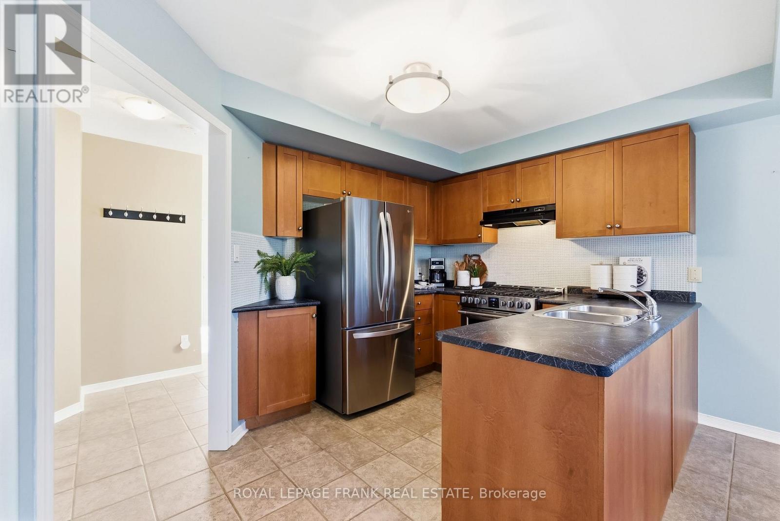 540 Woodmount Crescent, Oshawa, Ontario  L1K 2T1 - Photo 14 - E12515618