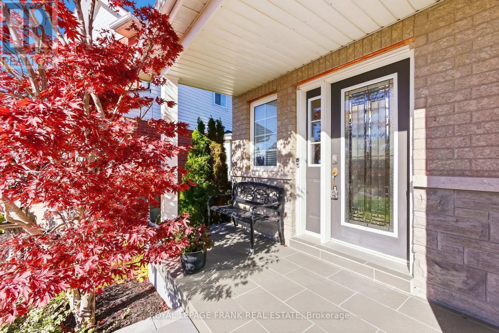 540 Woodmount Crescent, Oshawa, Ontario  L1K 2T1 - Photo 5 - E12515618