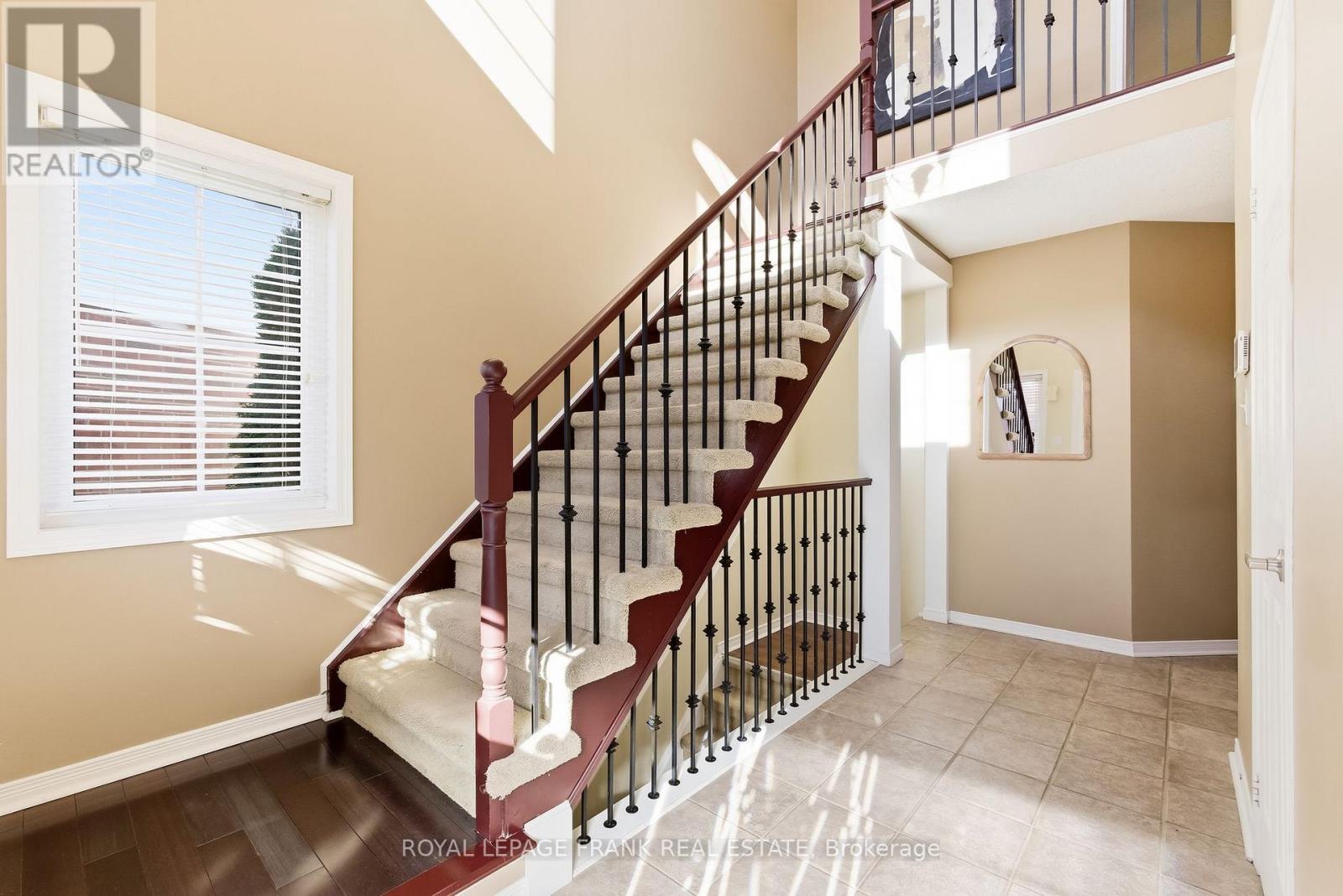 540 Woodmount Crescent, Oshawa, Ontario  L1K 2T1 - Photo 6 - E12515618