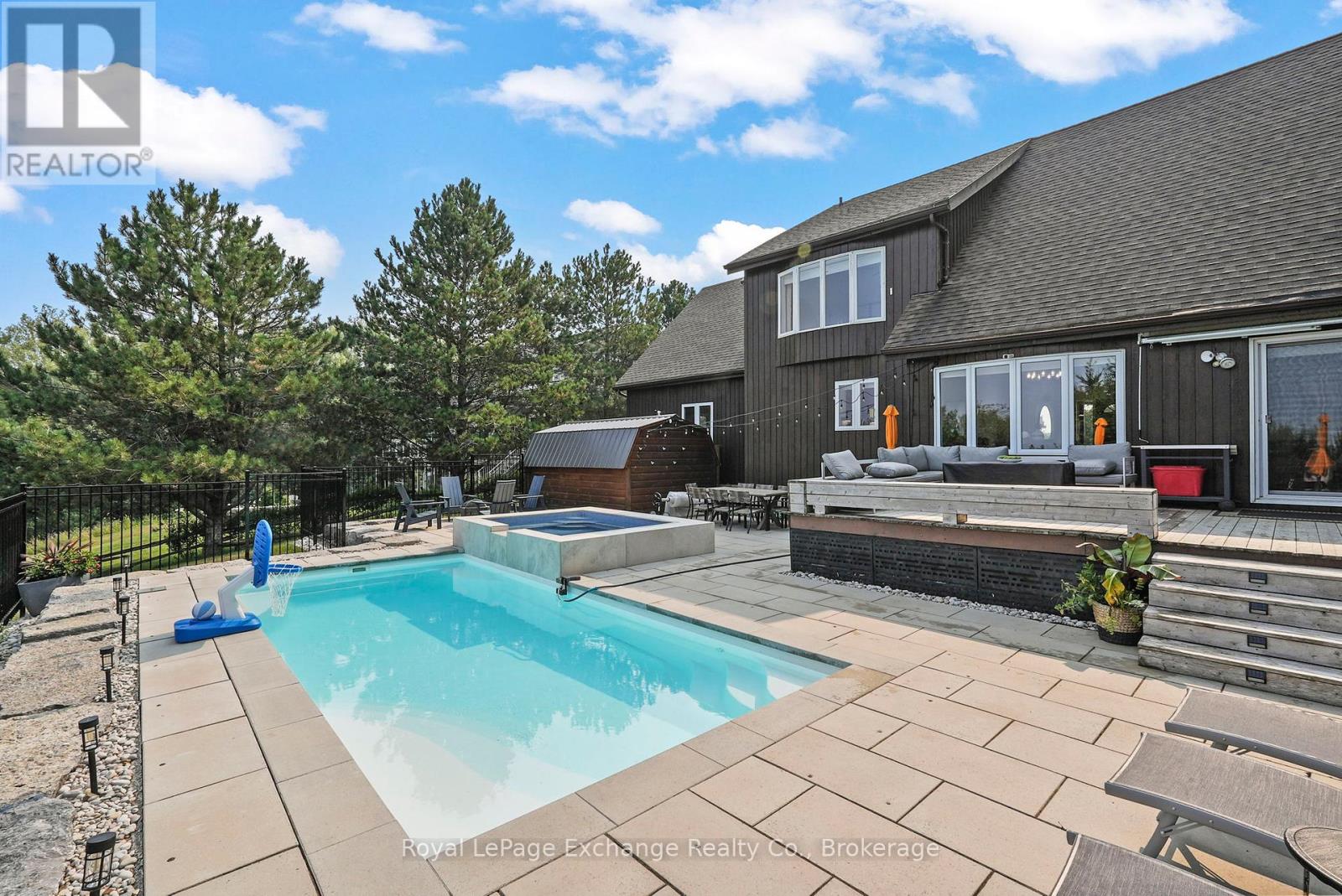 810 Troy's Trail, Huron-Kinloss, Ontario  N2Z 0C1 - Photo 2 - X12515642