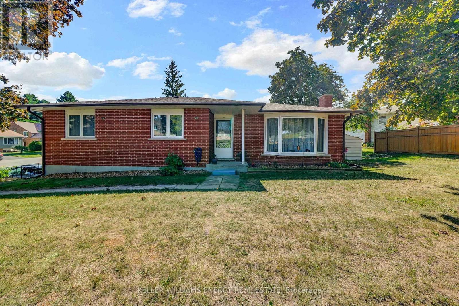 2 Argyle Crescent, Prince Edward County, Ontario K0K 2T0 - Photo 28 - X12515622