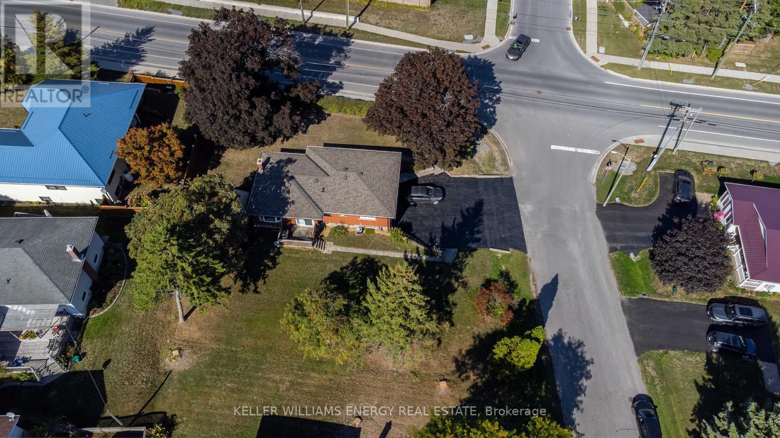 2 Argyle Crescent, Prince Edward County, Ontario K0K 2T0 - Photo 3 - X12515622