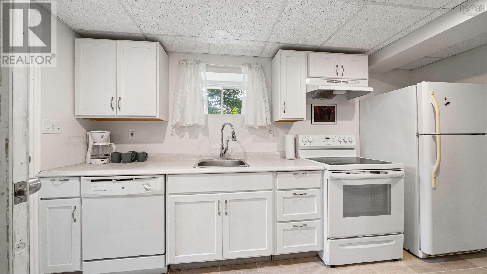 2571 St. Margaret's Bay Road, Timberlea, Nova Scotia  B3T 1H2 - Photo 34 - 202522901