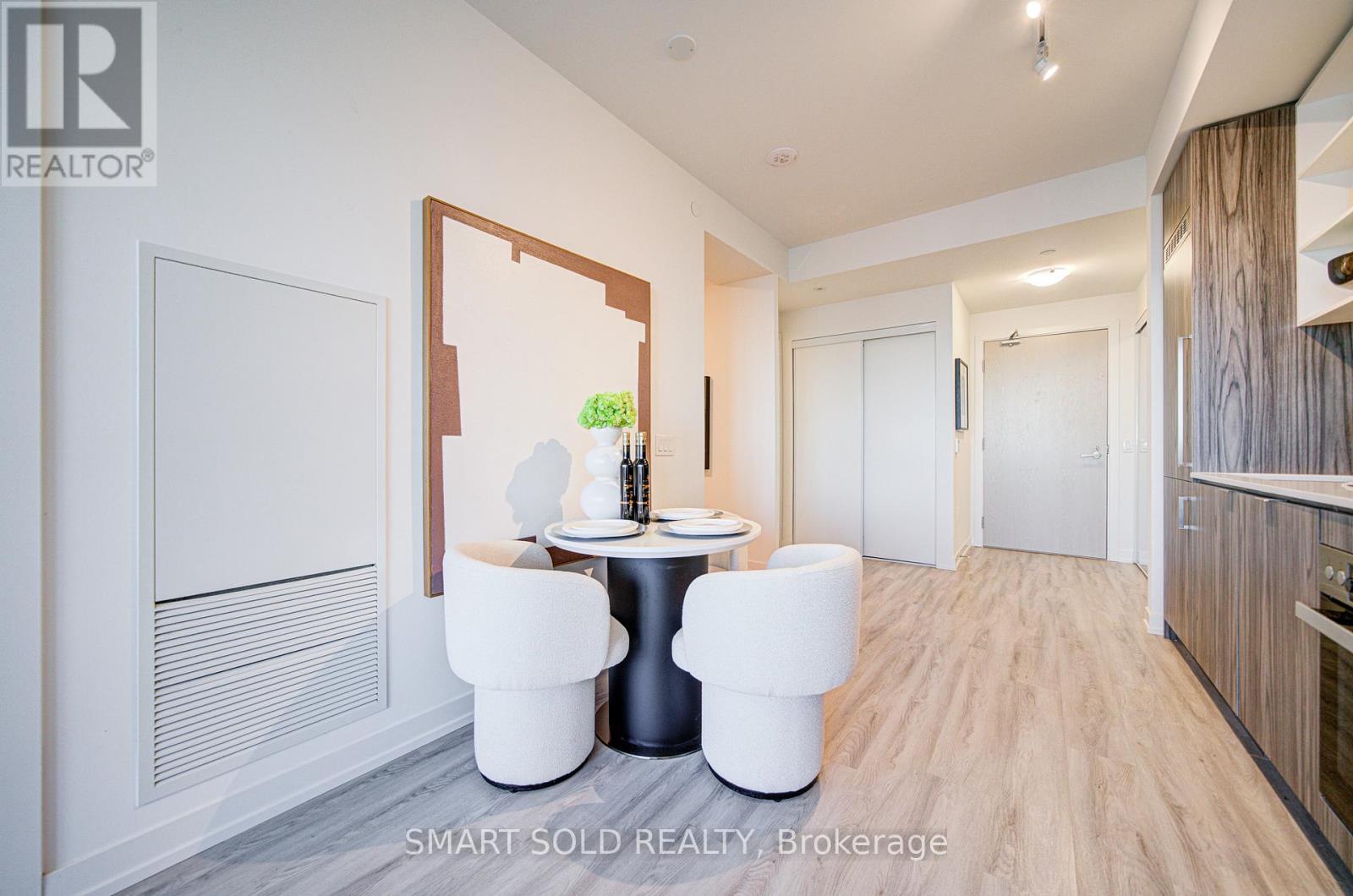 5802 - 55 Cooper Street, Toronto, Ontario  M5E 0G1 - Photo 17 - C12515494