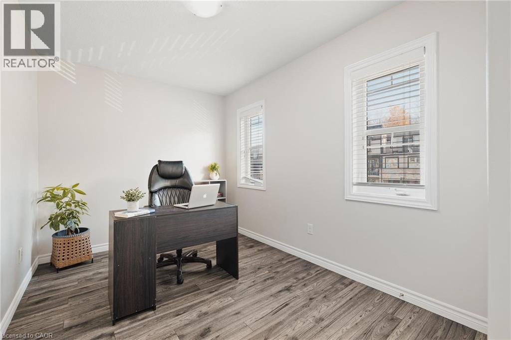 1989 S Ottawa Street S Unit# 47, Kitchener, Ontario  N2E 0G7 - Photo 14 - 40785236